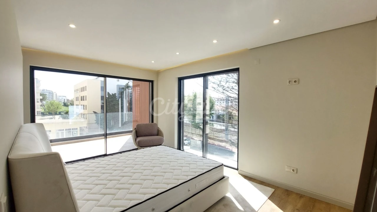 Apartamento T3 para Venda em Carcavelos e Parede Foto 20