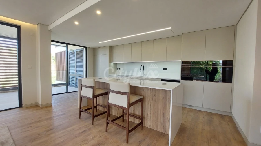 Apartamento T3 para Venda em Carcavelos e Parede Foto 12