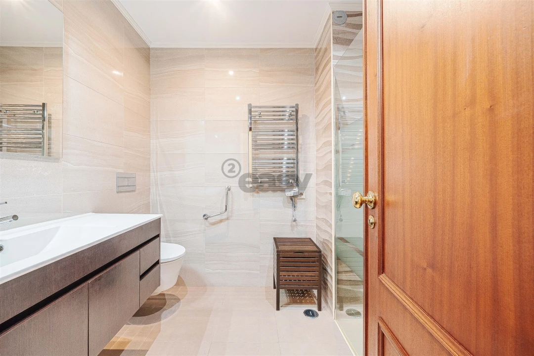 Apartamento T3 para Venda em Carnaxide e Queijas Foto 18