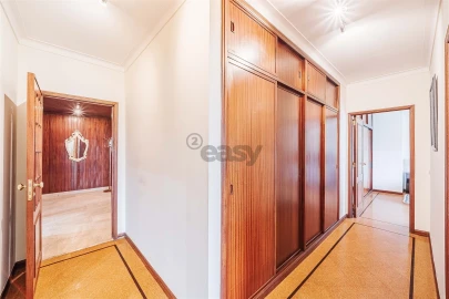 Apartamento T3 para Venda em Carnaxide e Queijas