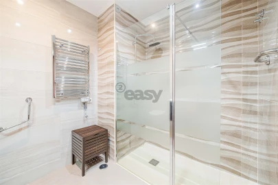 Apartamento T3 para Venda em Carnaxide e Queijas