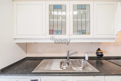 Apartamento T3 para Venda em Carnaxide e Queijas