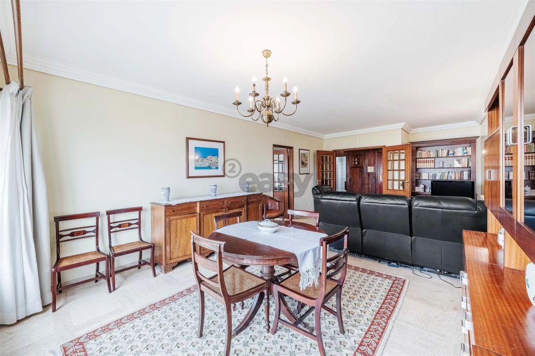 Apartamento T3 para Venda em Carnaxide e Queijas Foto 32