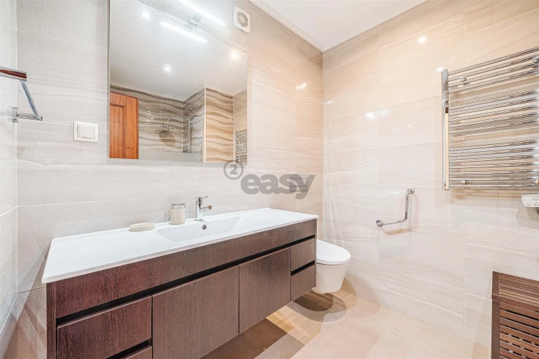 Apartamento T3 para Venda em Carnaxide e Queijas Foto 19