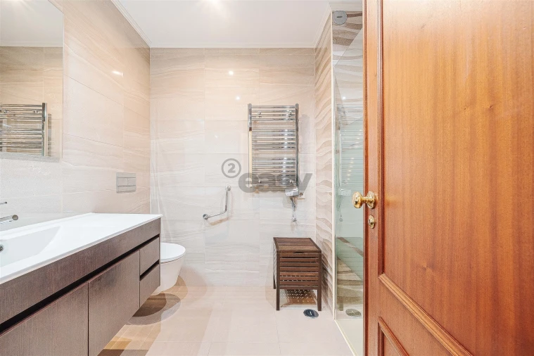 Apartamento T3 para Venda em Carnaxide e Queijas Foto 18