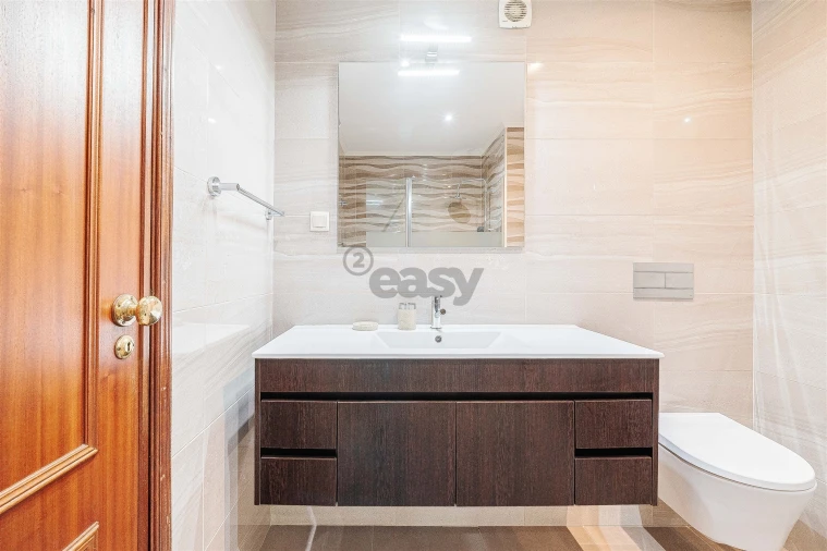 Apartamento T3 para Venda em Carnaxide e Queijas Foto 20