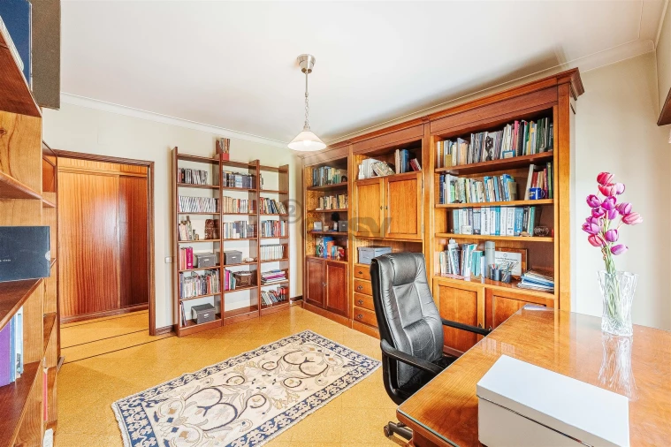 Apartamento T3 para Venda em Carnaxide e Queijas Foto 8