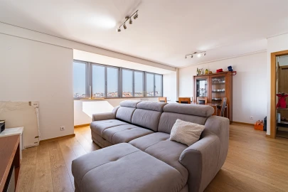 Apartamento T3 para Venda em Paranhos