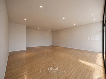 Loja para Arrendamento em Caldas de Vizela (São Miguel e São João)