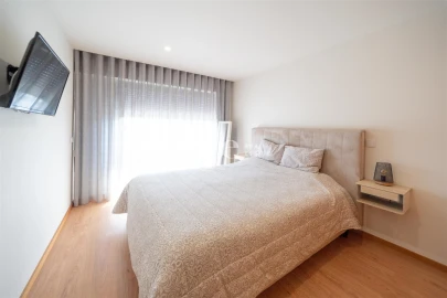 Apartamento T2 para Venda em Guardizela