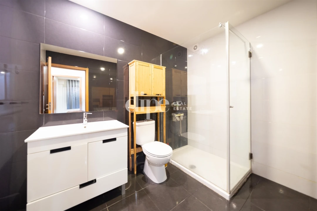 Apartamento T2 para Venda em Guardizela Foto 15