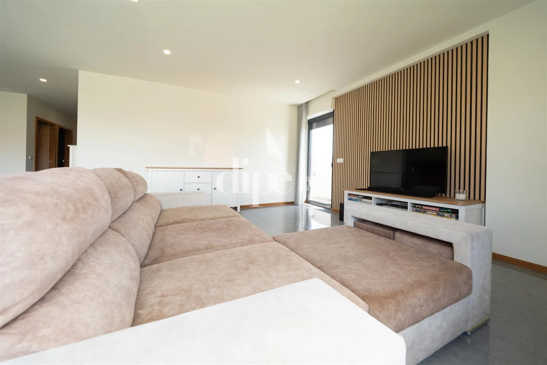 Apartamento T2 para Venda em Guardizela Foto 9