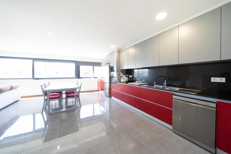 Apartamento T2 para Venda em Guardizela Foto 5