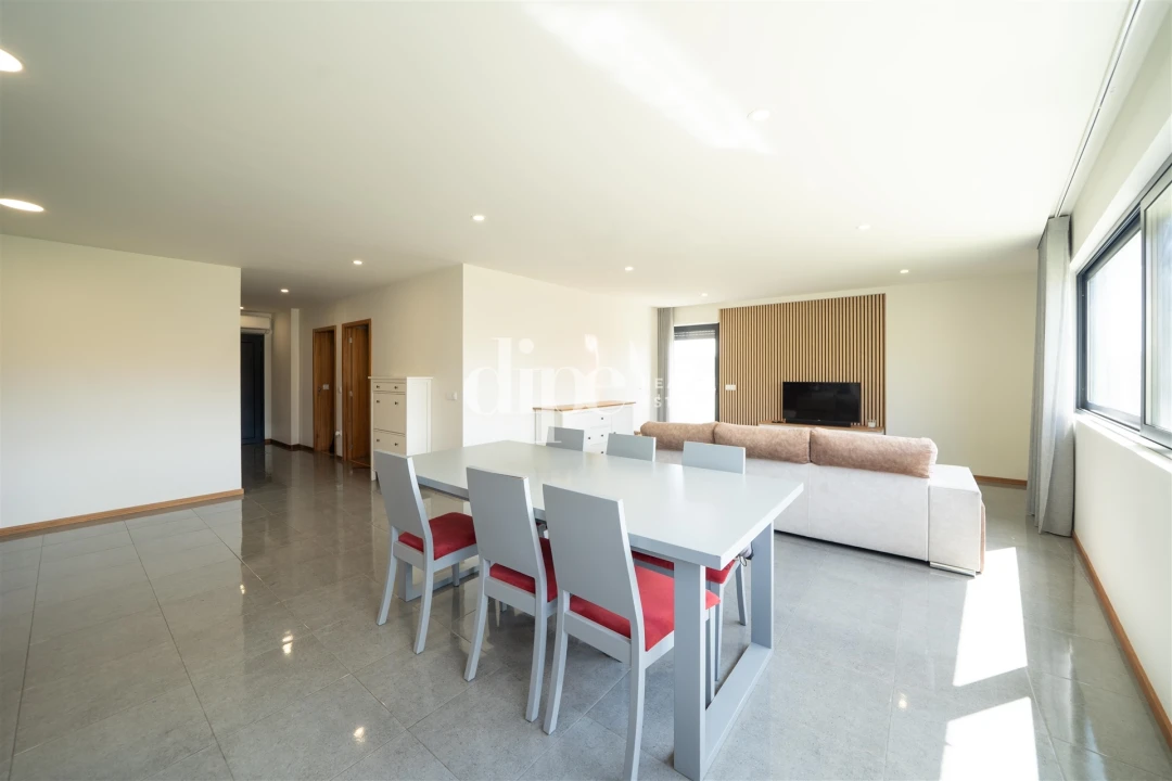 Apartamento T2 para Venda em Guardizela Foto 7