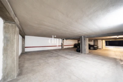 Apartamento T3 para Arrendamento em Oliveira, São Paio e São Sebastião