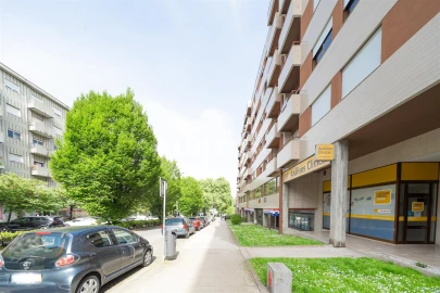 Apartamento T3 para Arrendamento em Oliveira, São Paio e São Sebastião