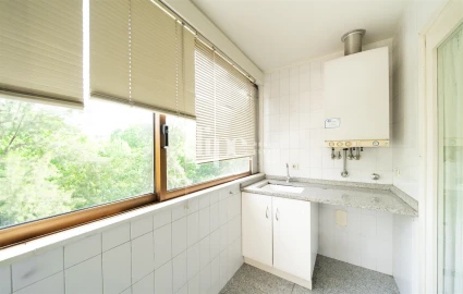 Apartamento T3 para Arrendamento em Oliveira, São Paio e São Sebastião