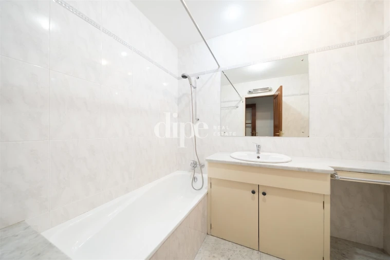 Apartamento T3 para Arrendamento em Oliveira, São Paio e São Sebastião Foto 22