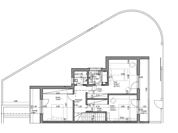 Moradia T4 para Venda em Fernao Ferro Planta 2