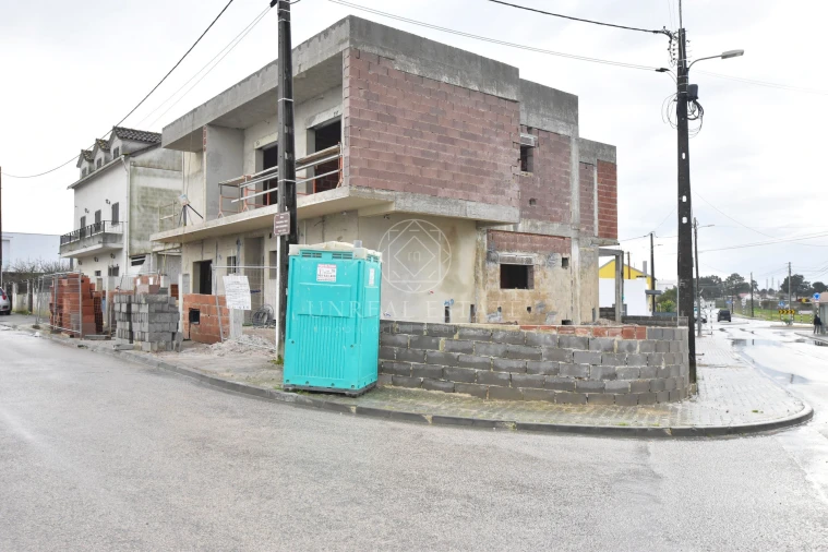 Moradia T4 para Venda em Fernao Ferro Foto 8