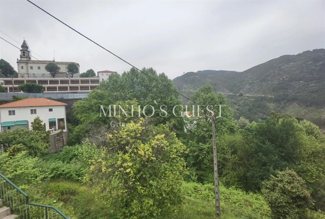 Moradia T3 para Venda em Rio Caldo Foto 2