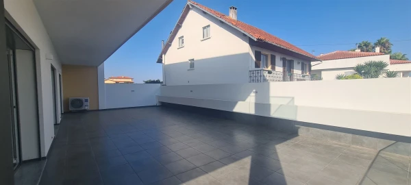 Apartamento T3 para Venda em Parceiros e Azoia