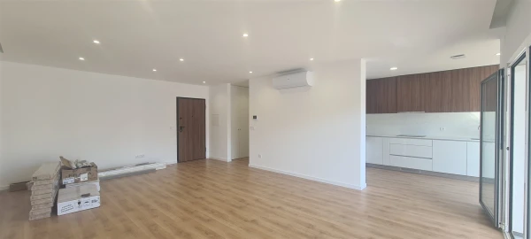 Apartamento T3 para Venda em Parceiros e Azoia
