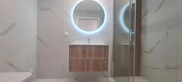 Apartamento T3 para Venda em Parceiros e Azoia