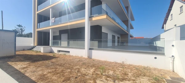 Apartamento T3 para Venda em Parceiros e Azoia