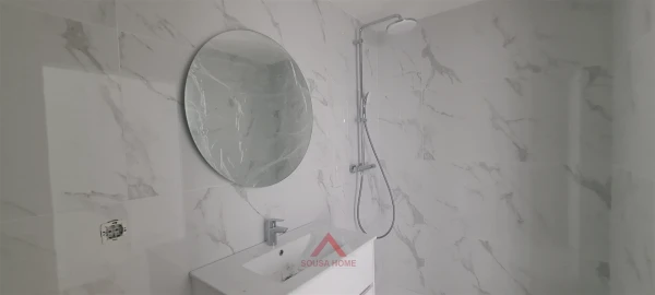 Apartamento T3 para Venda em Parceiros e Azoia