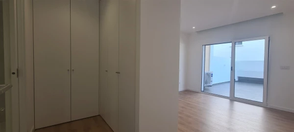 Apartamento T3 para Venda em Parceiros e Azoia