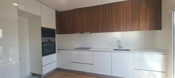 Apartamento T3 para Venda em Parceiros e Azoia