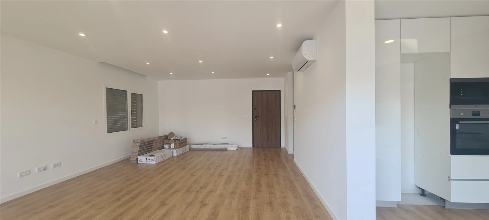 Apartamento T3 para Venda em Parceiros e Azoia Foto 10