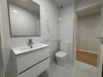 Apartamento T2 para Venda em Venteira