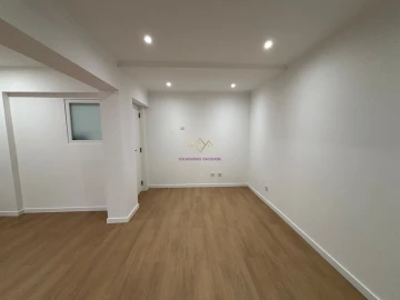 Apartamento T2 para Venda em Venteira