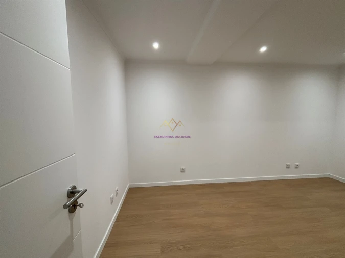 Apartamento T2 para Venda em Venteira Foto 14