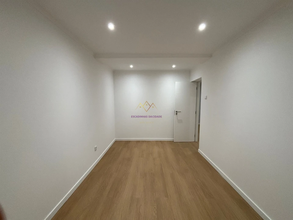 Apartamento T2 para Venda em Venteira Foto 10