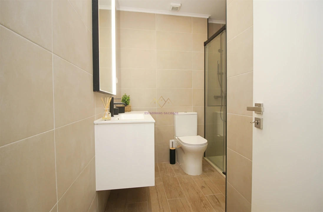 Apartamento T2 para Venda em Venteira Foto 15