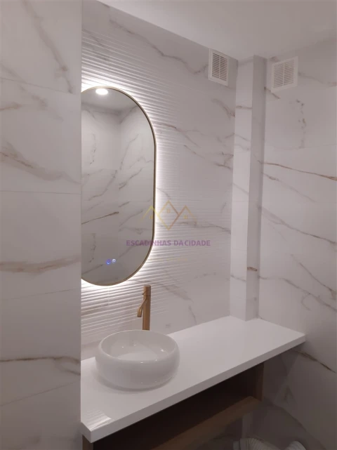 Apartamento T2 para Venda em Venteira