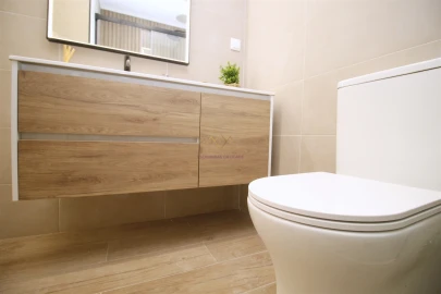 Apartamento T2 para Venda em Venteira