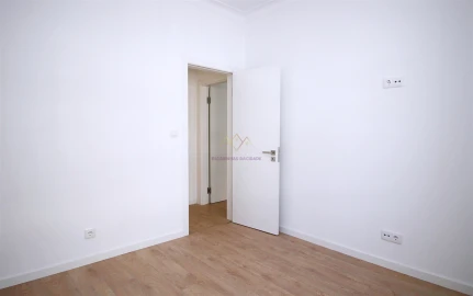 Apartamento T2 para Venda em Venteira