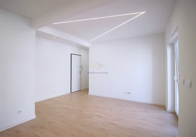 Apartamento T2 para Venda em Venteira