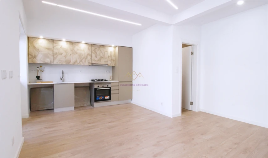 Apartamento T2 para Venda em Venteira Foto 5