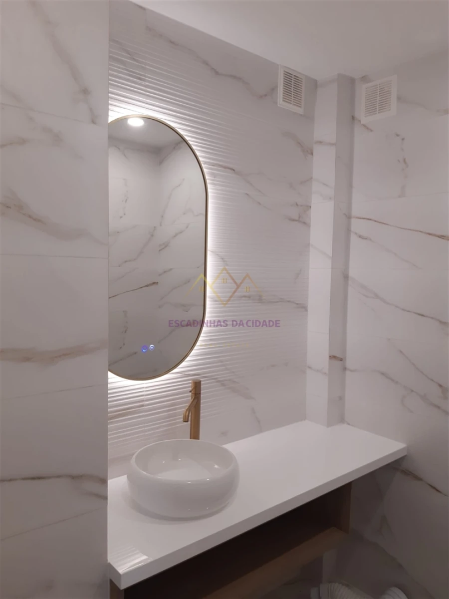 Apartamento T2 para Venda em Venteira Foto 12