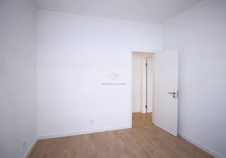 Apartamento T2 para Venda em Venteira Foto 23