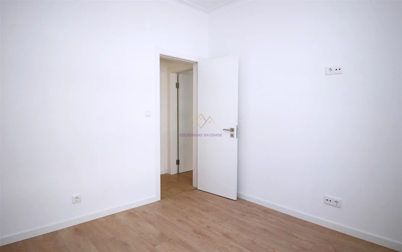 Apartamento T2 para Venda em Venteira Foto 7