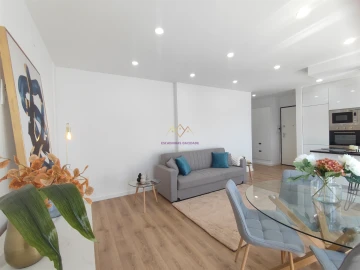 Apartamento T3 para Venda em Benfica