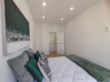 Apartamento T3 para Venda em Benfica