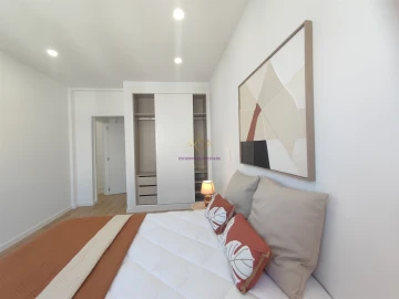 Apartamento T3 para Venda em Benfica
