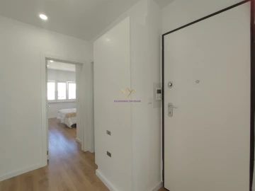 Apartamento T3 para Venda em Benfica
